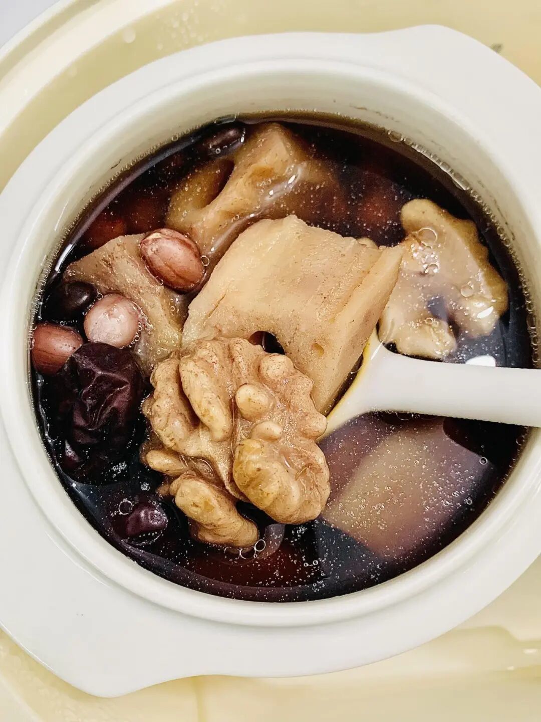 多吃它,既补气又补阴,常做给家人吃,越吃脾越强,身体自然棒