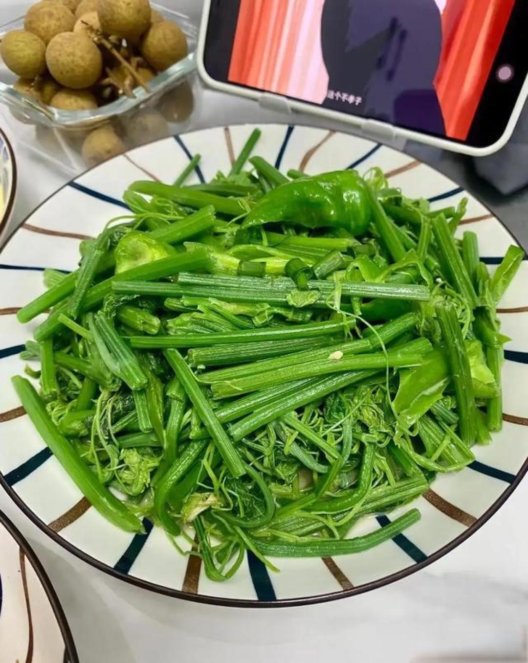 腊八将至,别只喝腊八粥,这4样传统美食,寓意吉祥,过个富足年