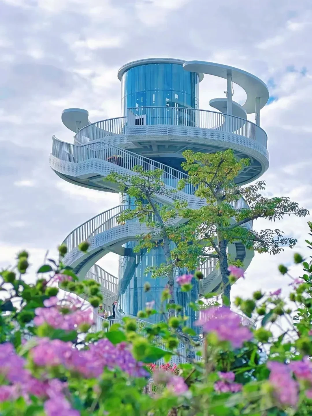 深圳新地标 “湖光塔”‼️ 0难度水库绿道