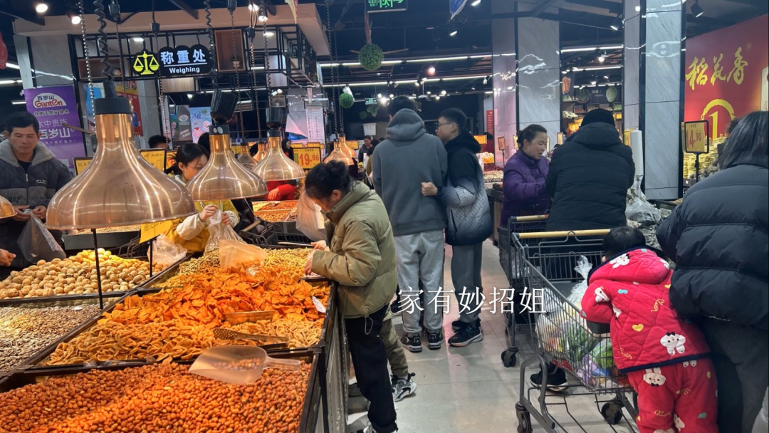 距离春节仅剩15多天,这5种年货建议提前买,自己储存起来,省得多花冤枉钱