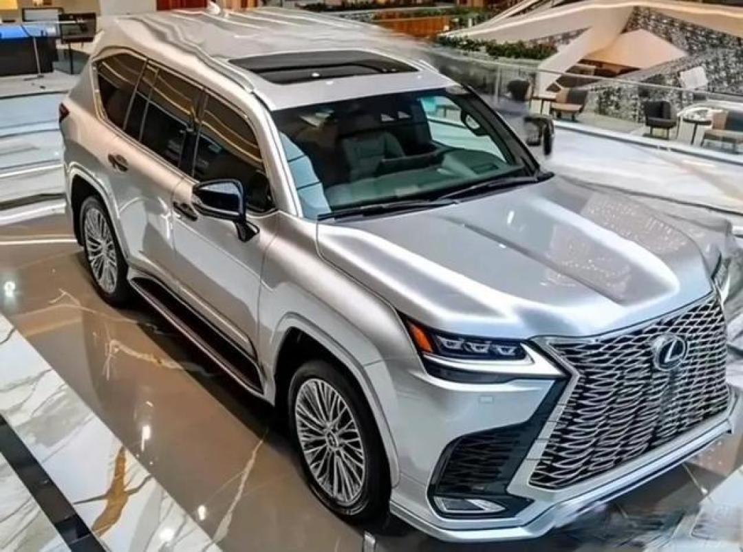 雷克萨斯LX570 一代V8旗舰 硬派豪华的终极霸气范本