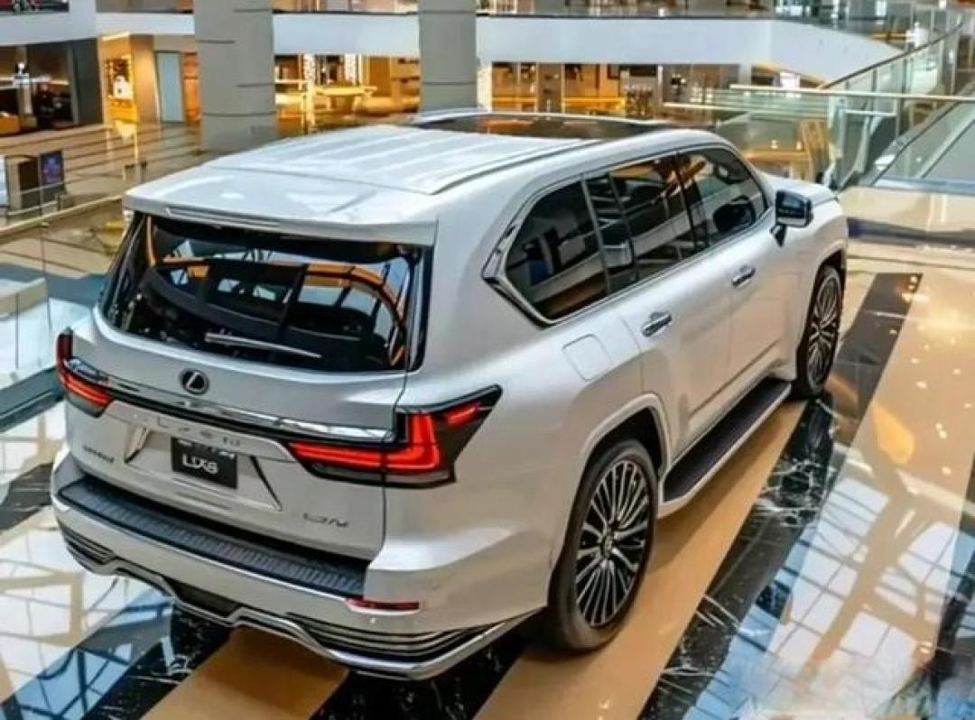 雷克萨斯LX570 一代V8旗舰 硬派豪华的终极霸气范本