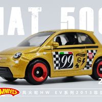 一分钟玩具开盒-黄金电老鼠 风火轮普卡25B批次菲亚特FIAT 500e开盒把玩评测