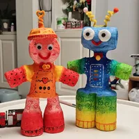 废品变宝藏！零成本亲子手工攻略，把快递盒塑料瓶变成创意玩具