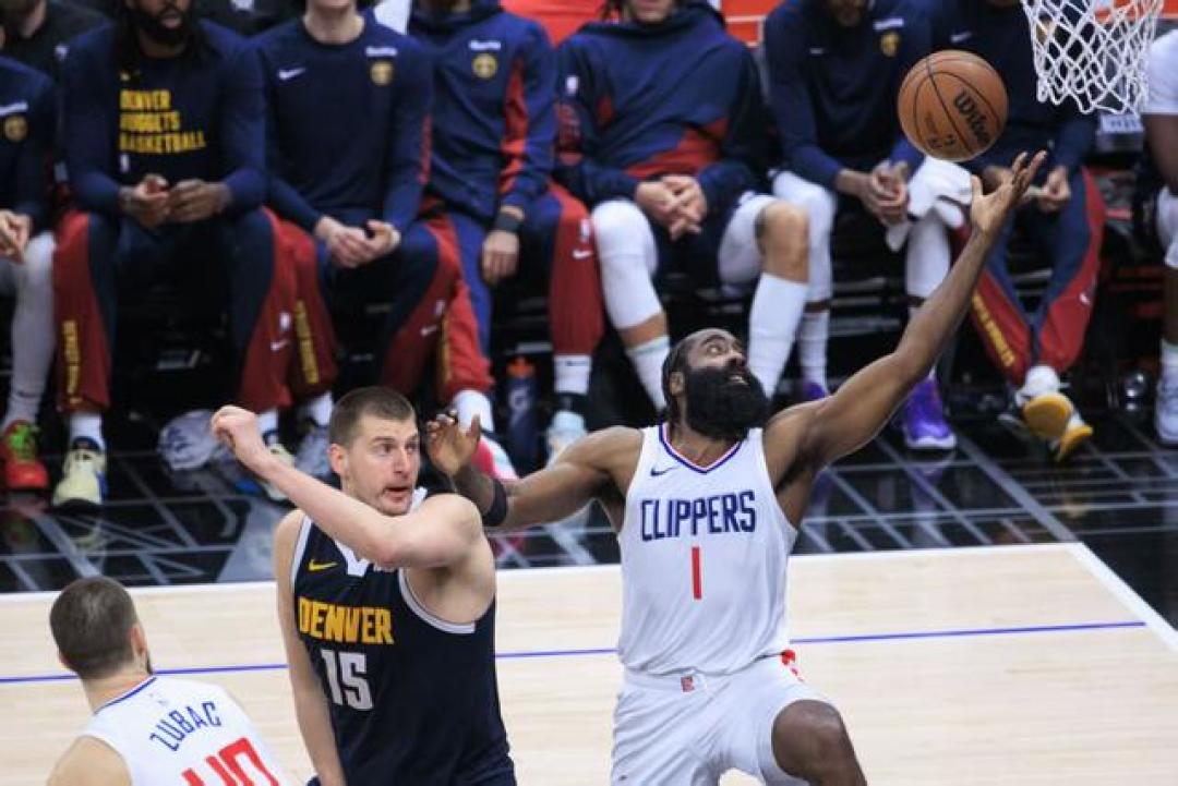NBA西部排名乱了!四队争第四,快船差4场,独行侠掉队