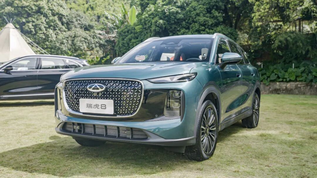 200马力SUV,不到10万就能买!内饰还很高级
