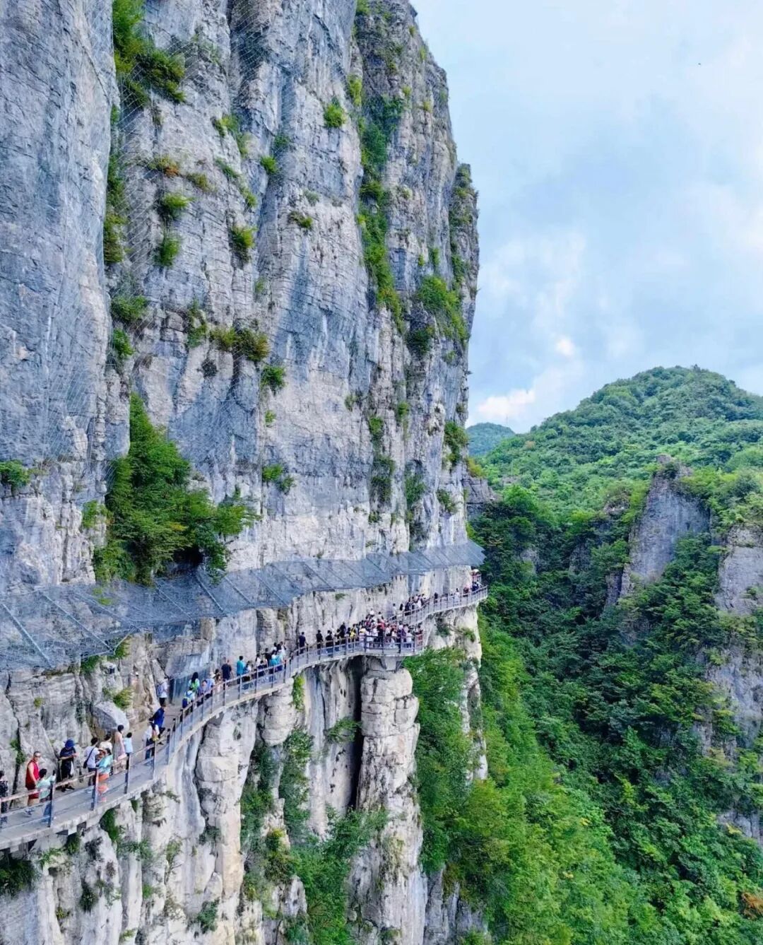 中国最适合“穷游”的6个5A景区，人少景美还超值！争取一年打卡一个！