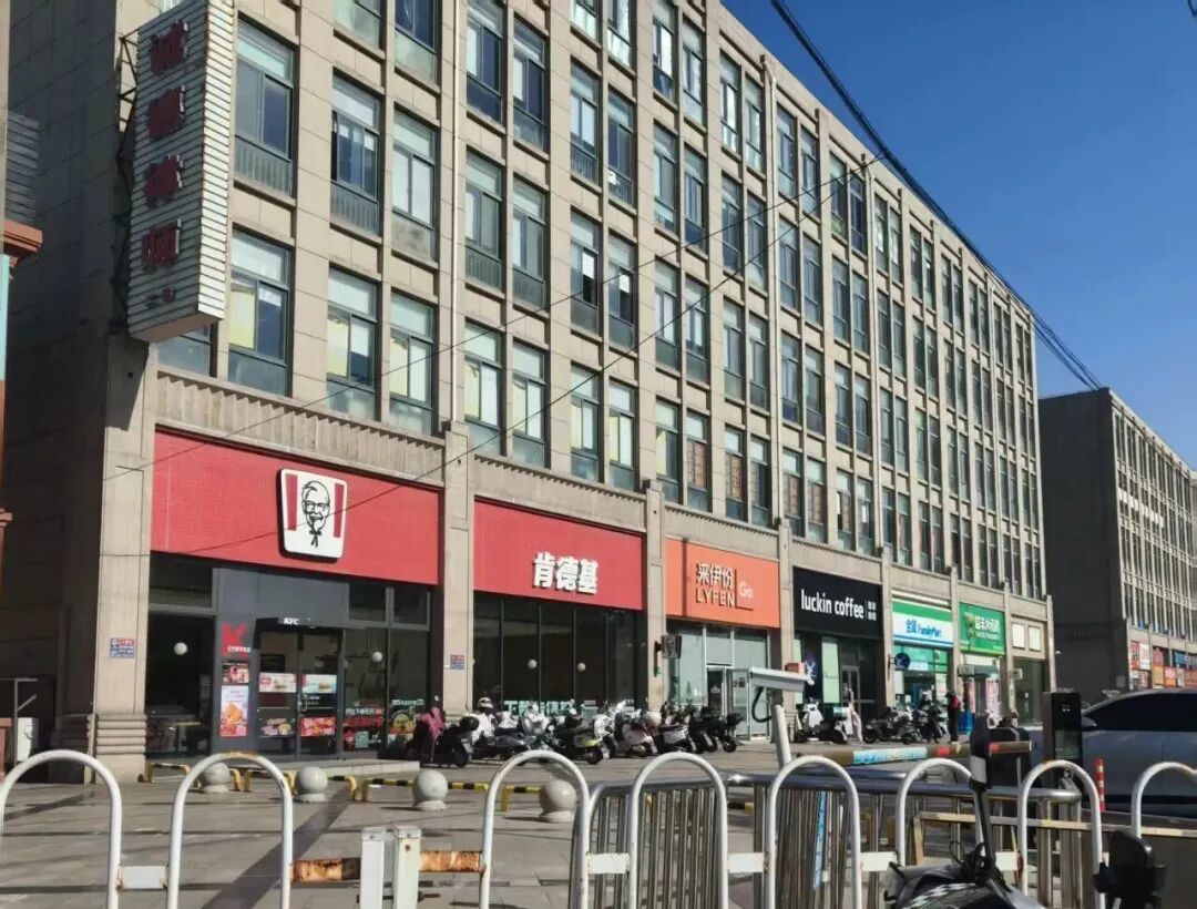 住在地铁首末站,真有性价比吗