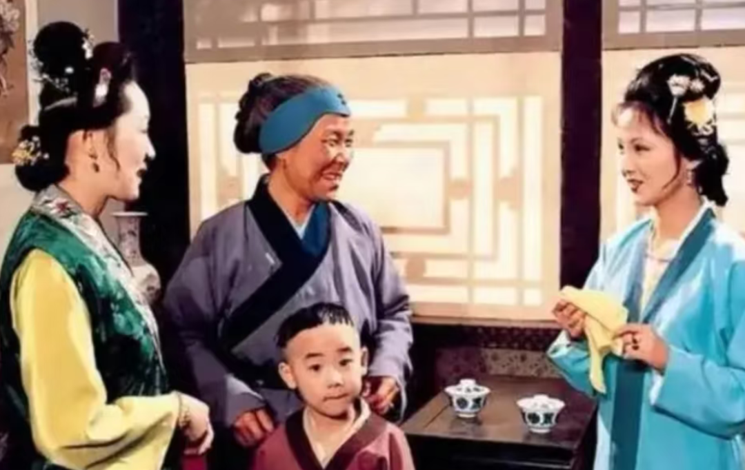 香菱长得像秦可卿,有什么用意?