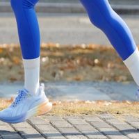 寒潮晨跑，这双跑鞋守住基本舒适