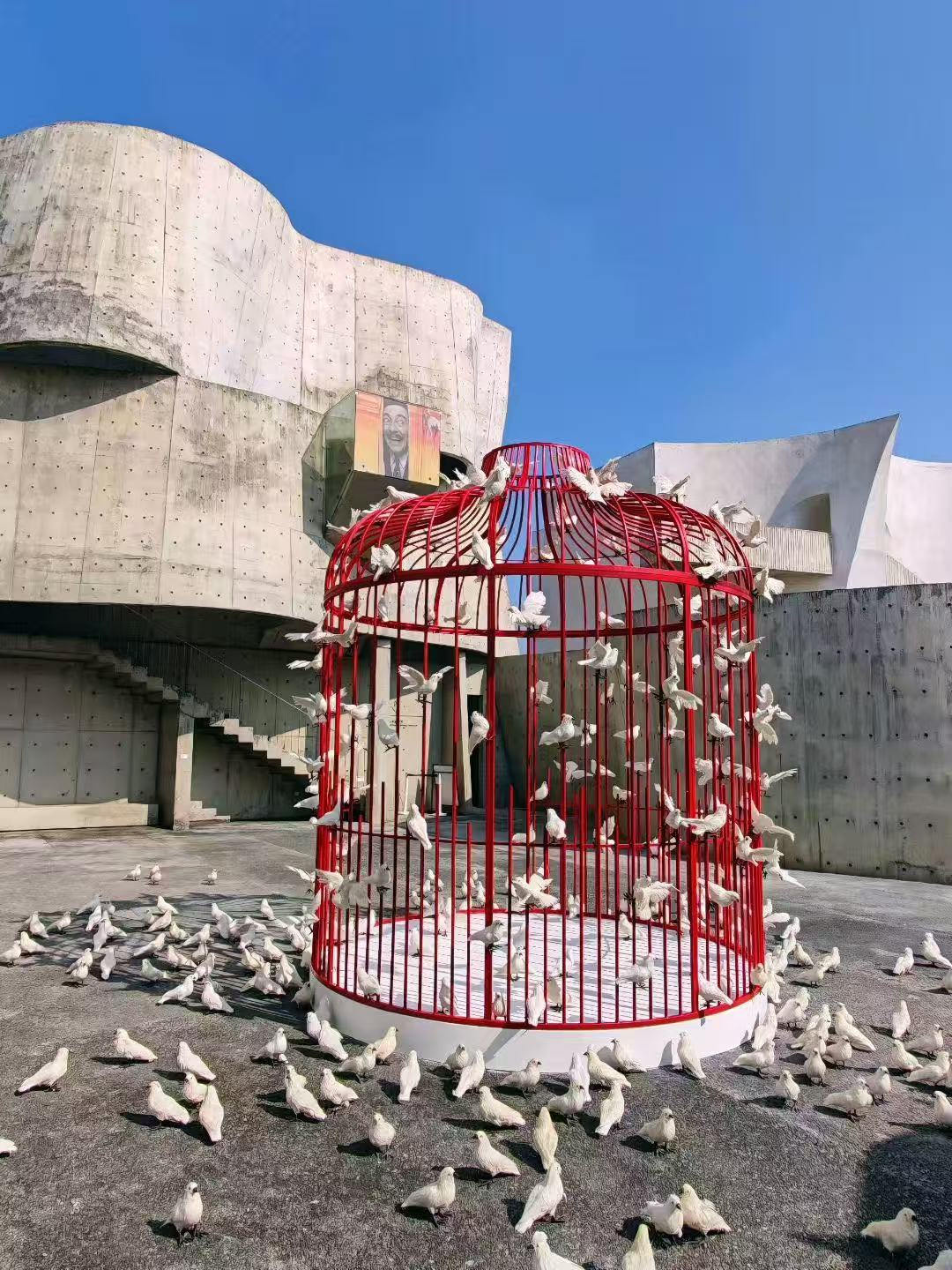 天才的对决:毕加索、达利&周艺文特展暨现代西班牙绘画展举办