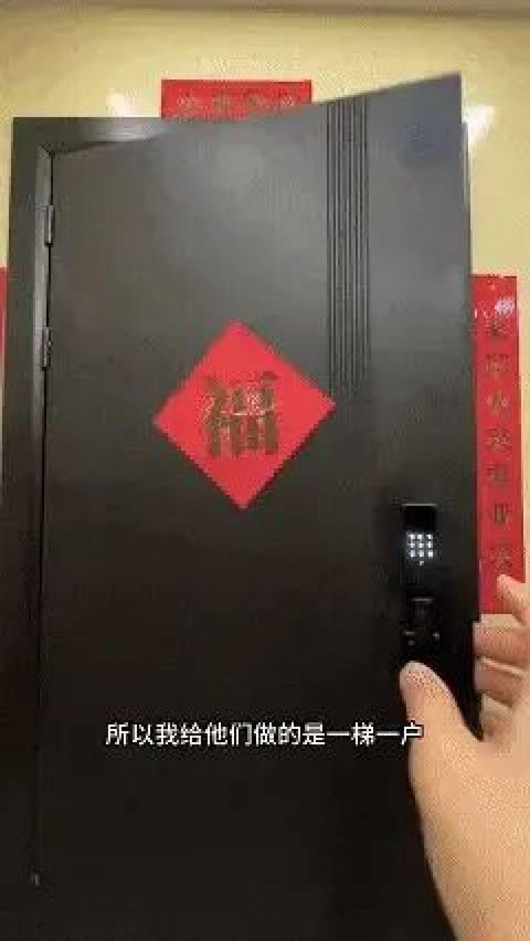 两天时间里就播放过亿?博主竟然给，自家猫猫建造了一座“猫猫城”?!
