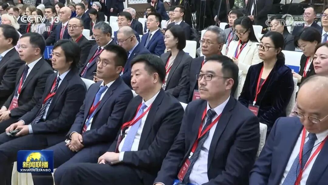 海辰储能吴祖钰受邀与英国首相进行会面,助力全球清洁能源事业发展