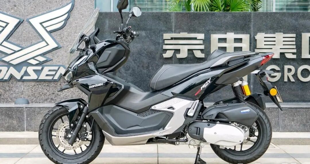 又一款大厂ADV踏板即将上市!功率12.2kw,标配气囊减震、ABS、TCS,定价多少能大卖?