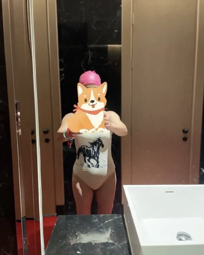 乐途女士泳衣