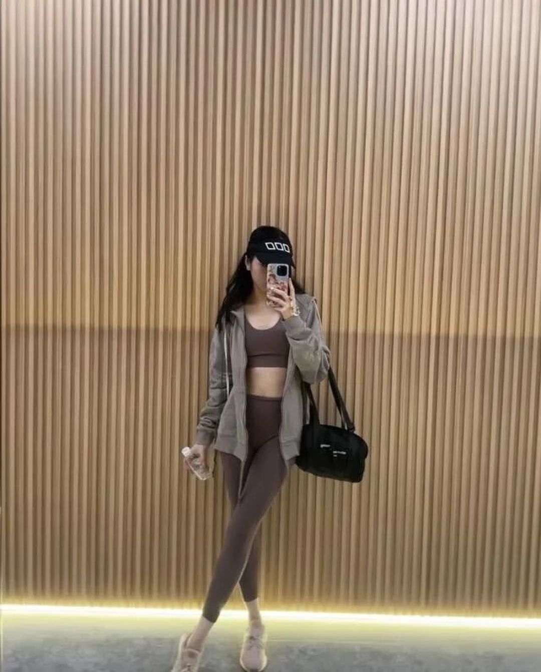 买瑜伽裤,别老盯着lululemon!这4个宝藏小众品牌,不坑中国人