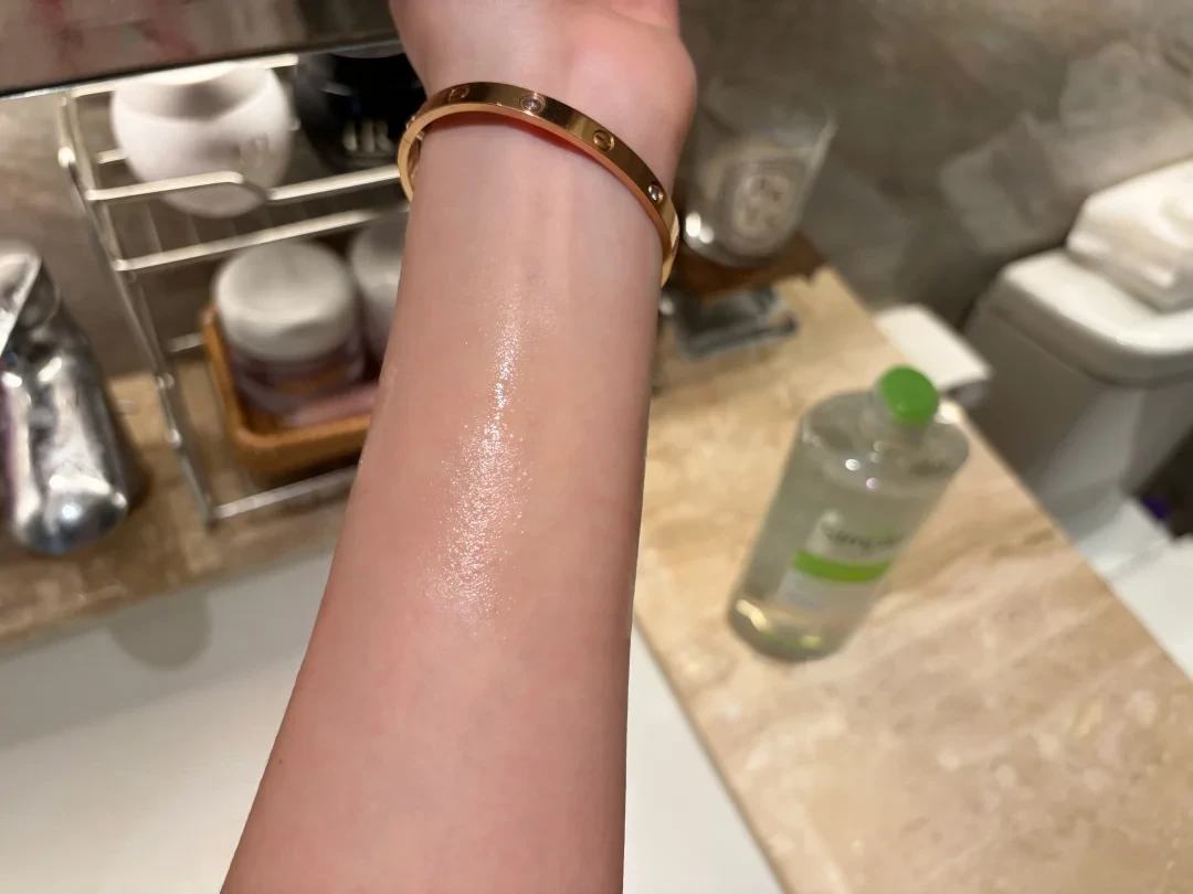 3秒卸净舞台妆？这瓶纯净水让我爱上了卸妆！