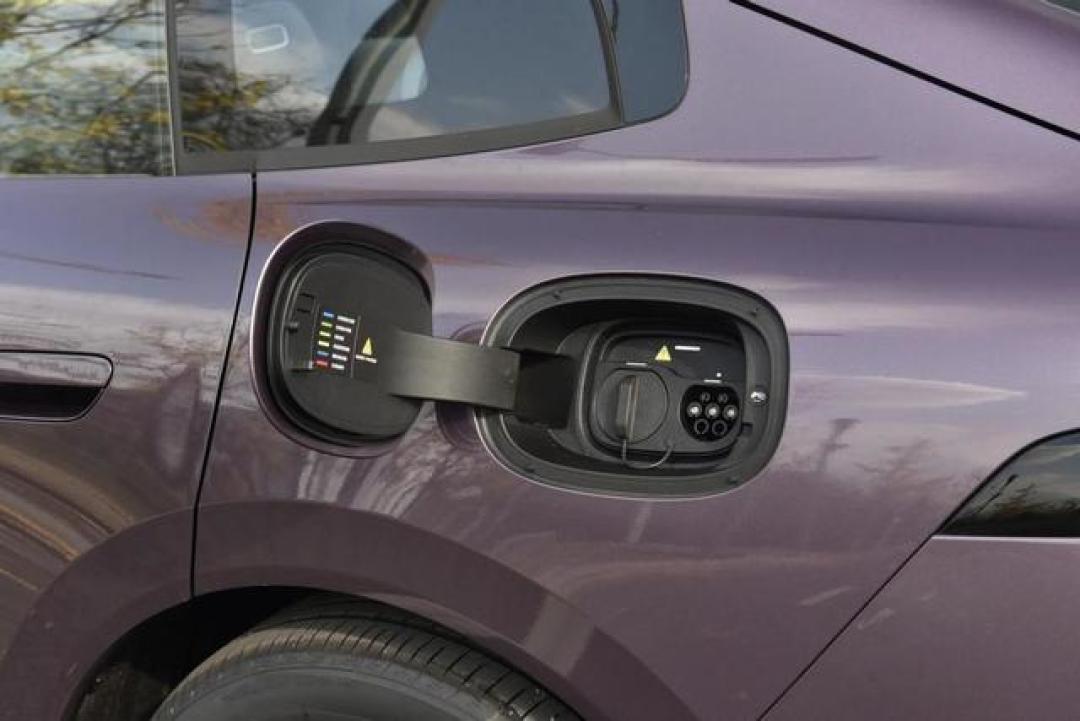 12万多配630km续航+800V,还是双叉臂前悬,长安启源A06怎么样?