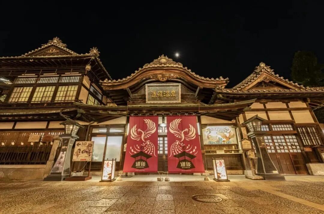 如何像当地人一样泡汤?日本温泉终极指南!