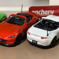 敞篷车届yyds 马自达MX-5 1/64合金车模 enchery dct 京商