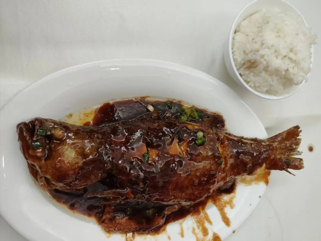上海人急了!这家赫赫有名的“移动大饭店”要打烊?不少人“抢救性打卡”,只为这道招牌菜!
