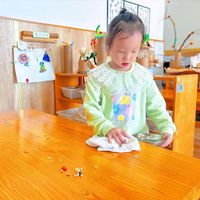 3分钟搞定宝宝餐桌油渍！1-6岁家庭必备清洁攻略，安全高效不伤桌