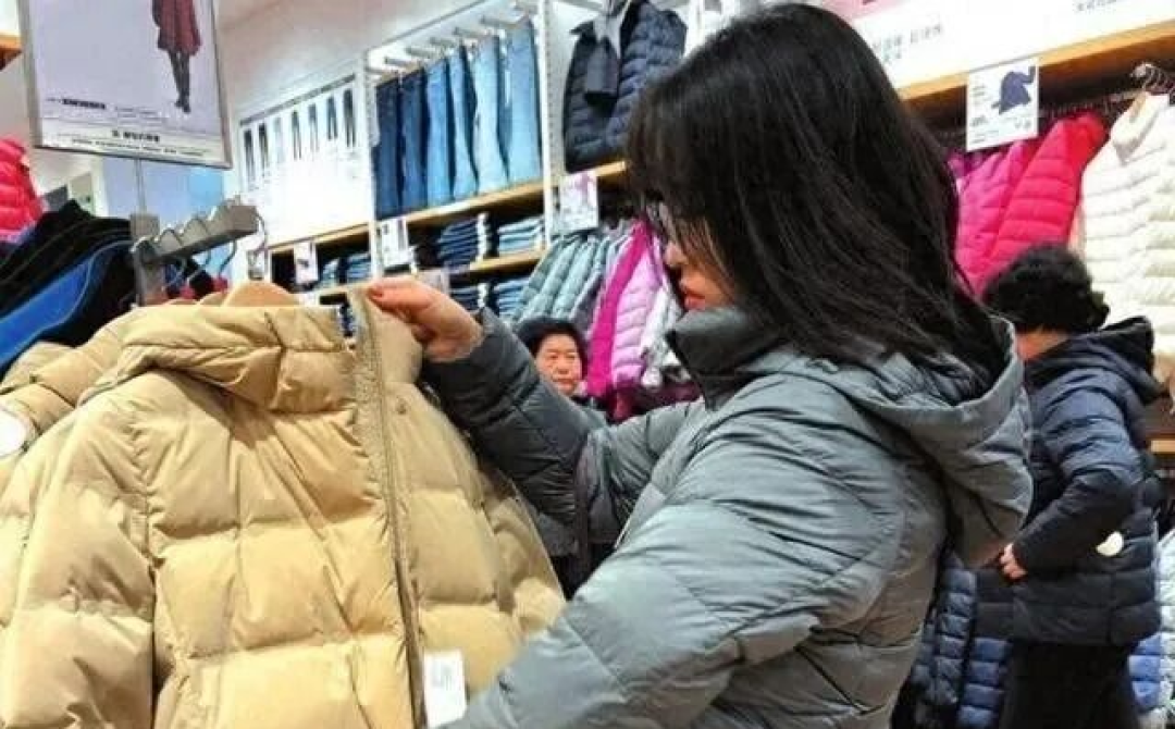 4个被国人“过度吹捧”的羽绒服，自以为高级，实际都是智商税！