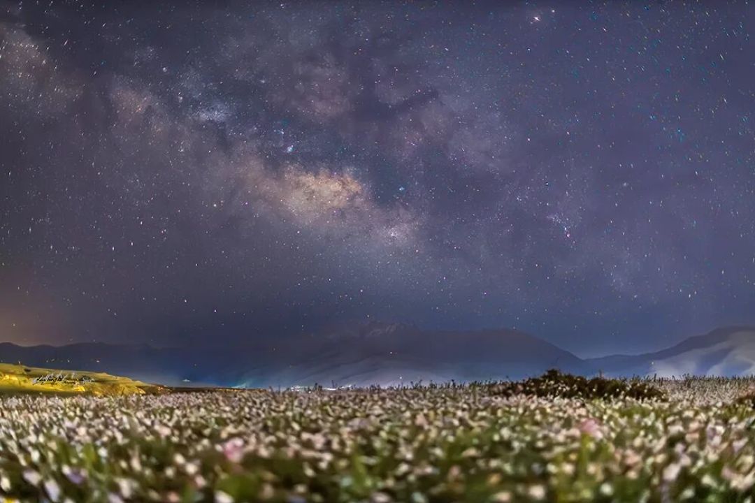川西冬夜的浪漫指南:手把手教你拍出震撼银河大片