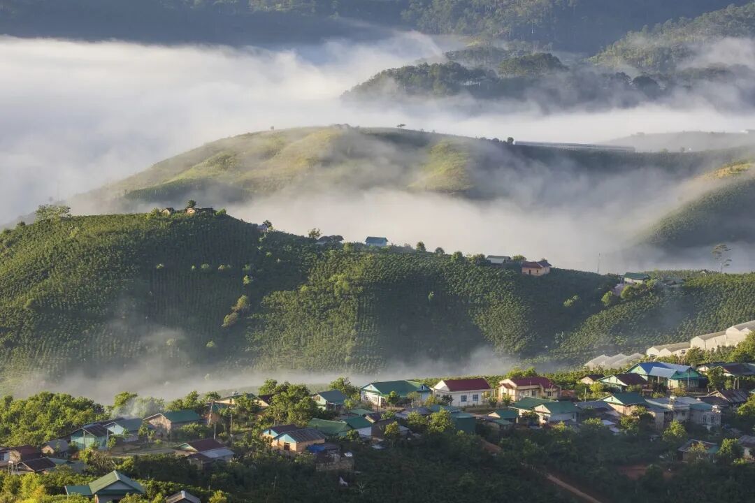 比胡志明人少,比河内景美,这三座小城才是你的越南度假首选地