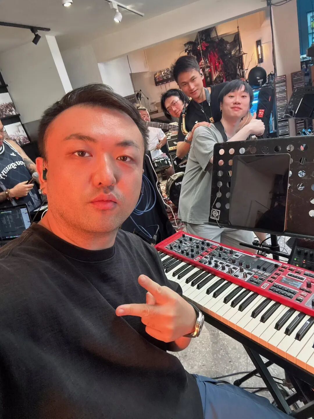 合作村里的音乐与戏剧