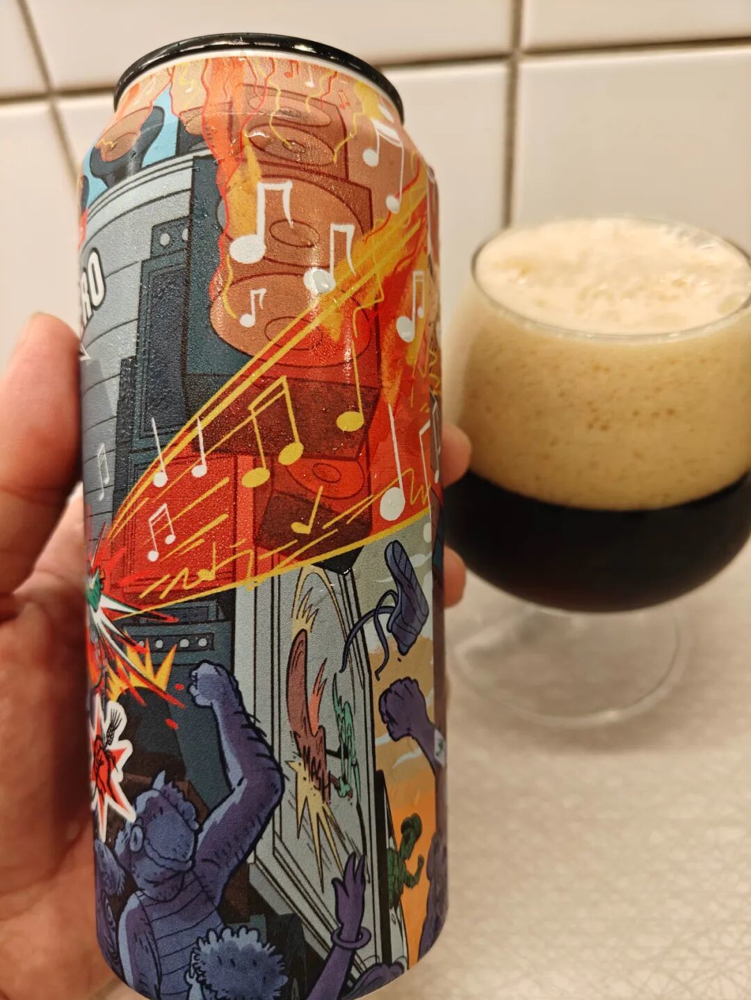 精酿试喝:美国革命酿造‘点唱机英雄’黑双倍干投酒花IPA