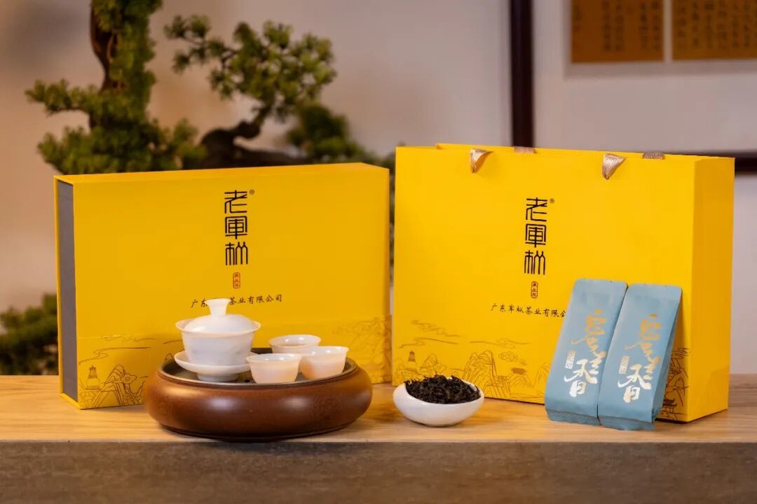 鸭屎香里没鸭屎?一篇看懂潮汕茶界两大“顶流”!