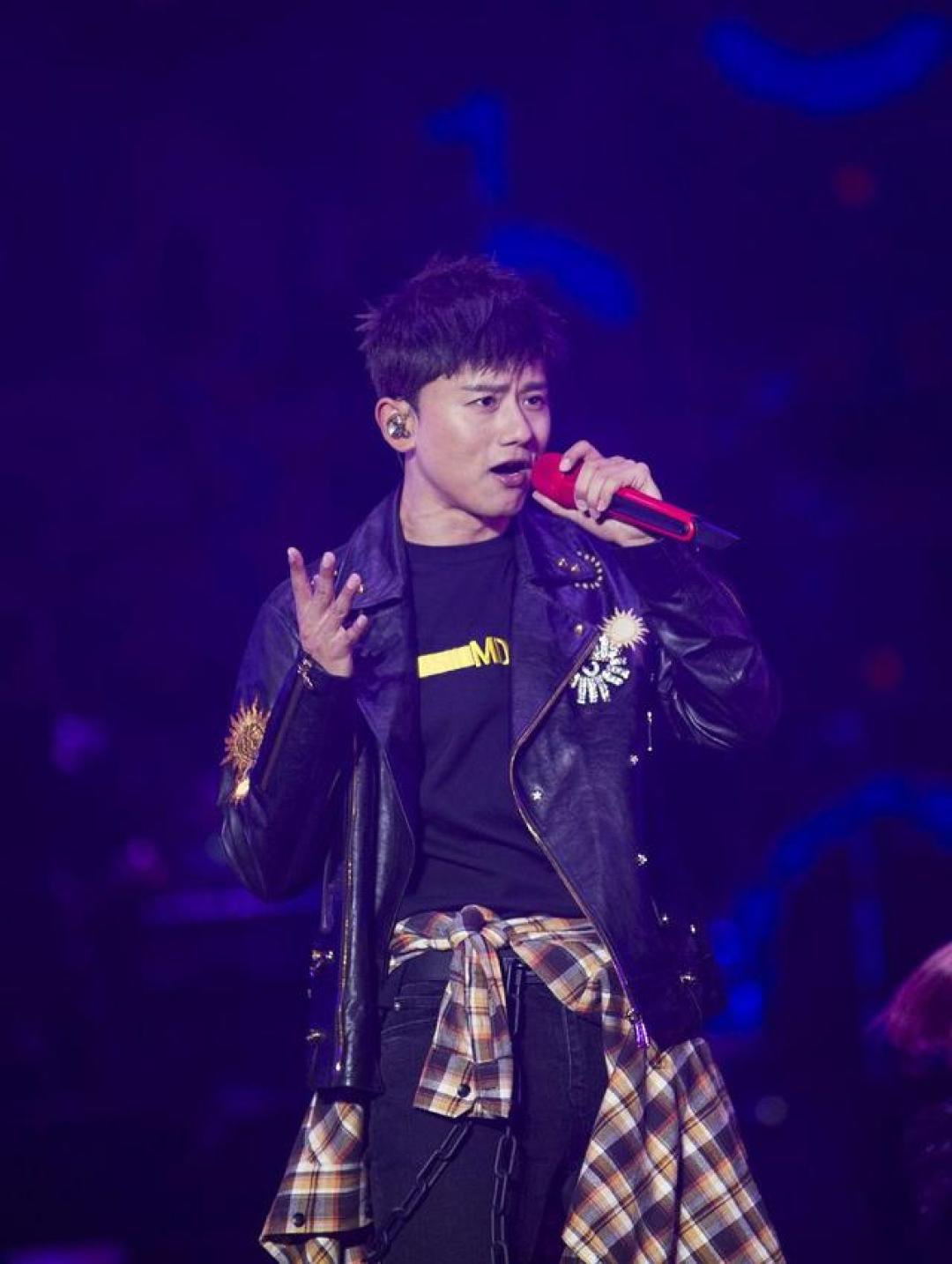 张杰把演唱会玩成主题乐园这波宠粉操作让传统演出商集体破防