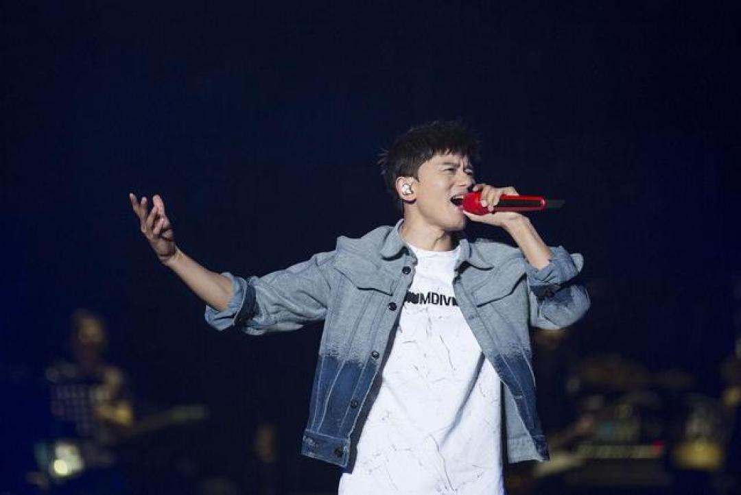张杰把演唱会玩成主题乐园这波宠粉操作让传统演出商集体破防