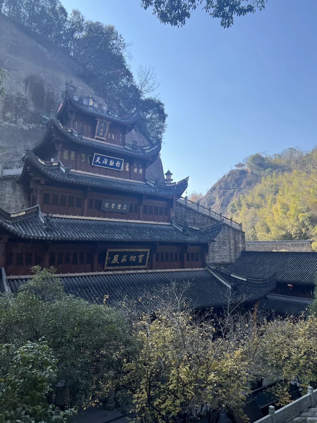 一个人的旅行,意外找到一个又仙又好吃的小城 | 浙江新昌游记(1)