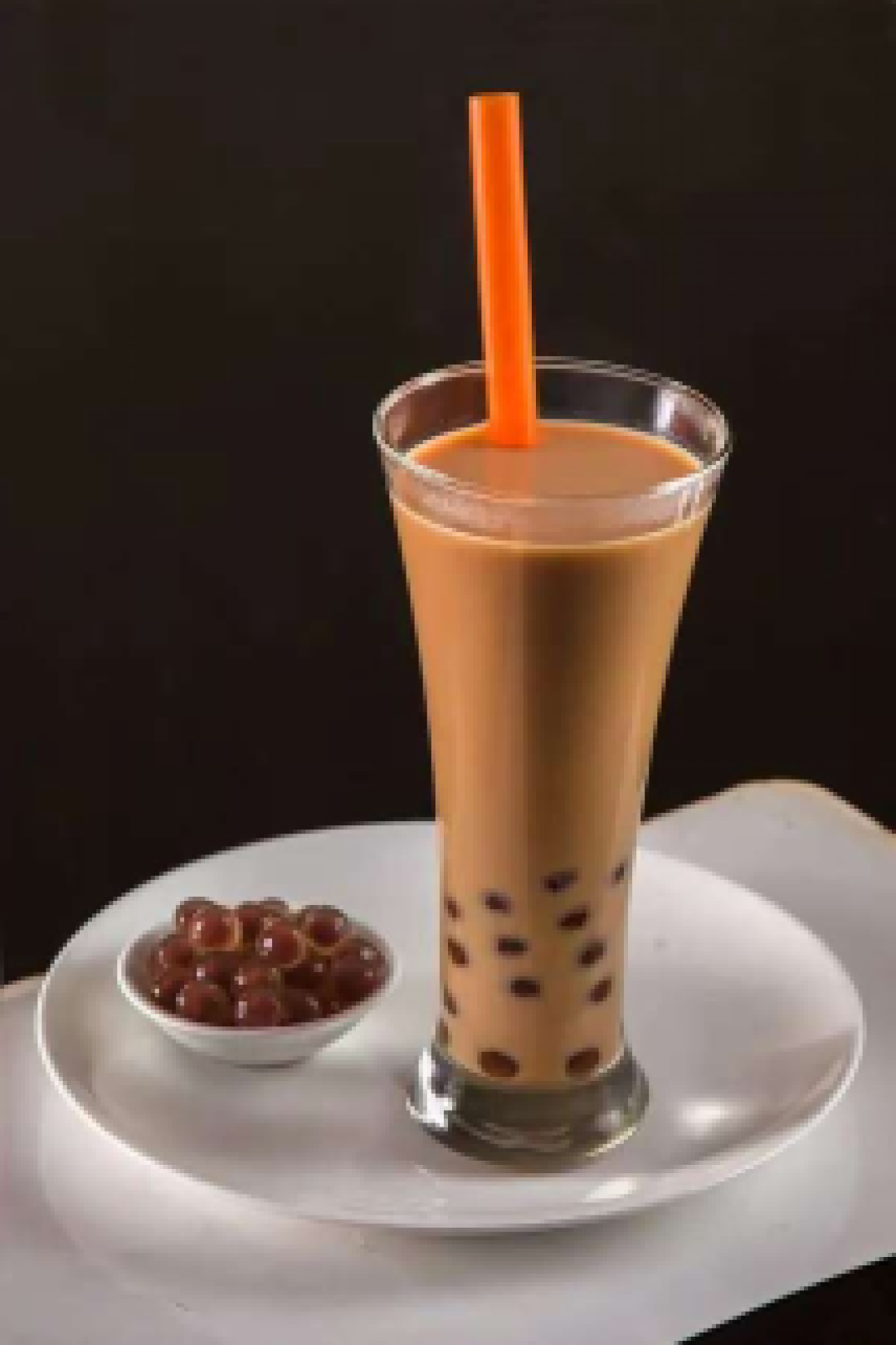 珍珠奶茶:年轻人追捧的时尚饮品,背后藏着什么健康隐患?
