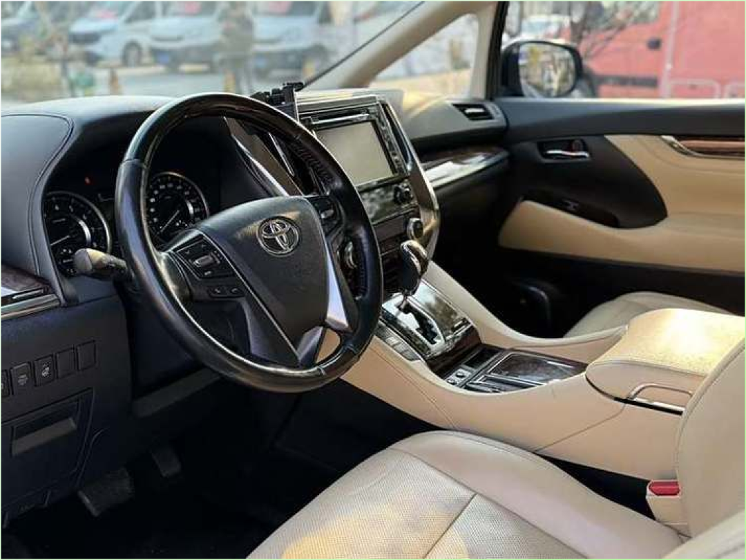 丰田埃尔法“崩了”!曾加价30万,如今加价10万还没现车!