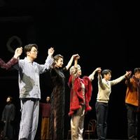 入梦·大梦·解梦：在《如梦之梦》的环形叙事中照见“自己”——话剧《如梦之梦》观后