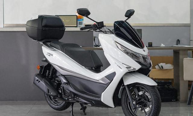 不敢相信 豪爵UHR150暴降5000元 神车陨落