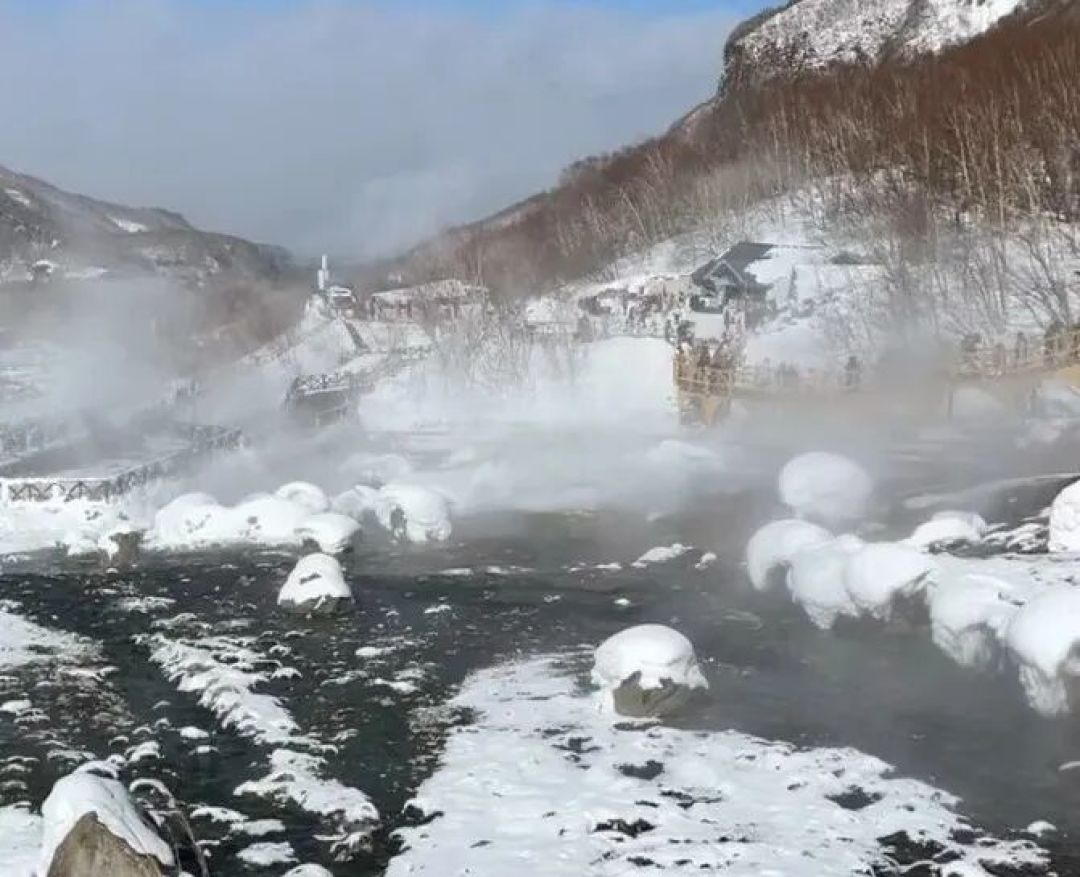 长白山的浪漫藏不住了！冰封玫瑰配天池雪，美到窒息！出行前一定要看这篇攻略，避免白跑！