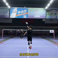 超详细羽毛球单打防守教学 正手接杀总接不住？总觉得对手杀球速度太快来不及挥拍？一个视频解决你的防守烦恼！