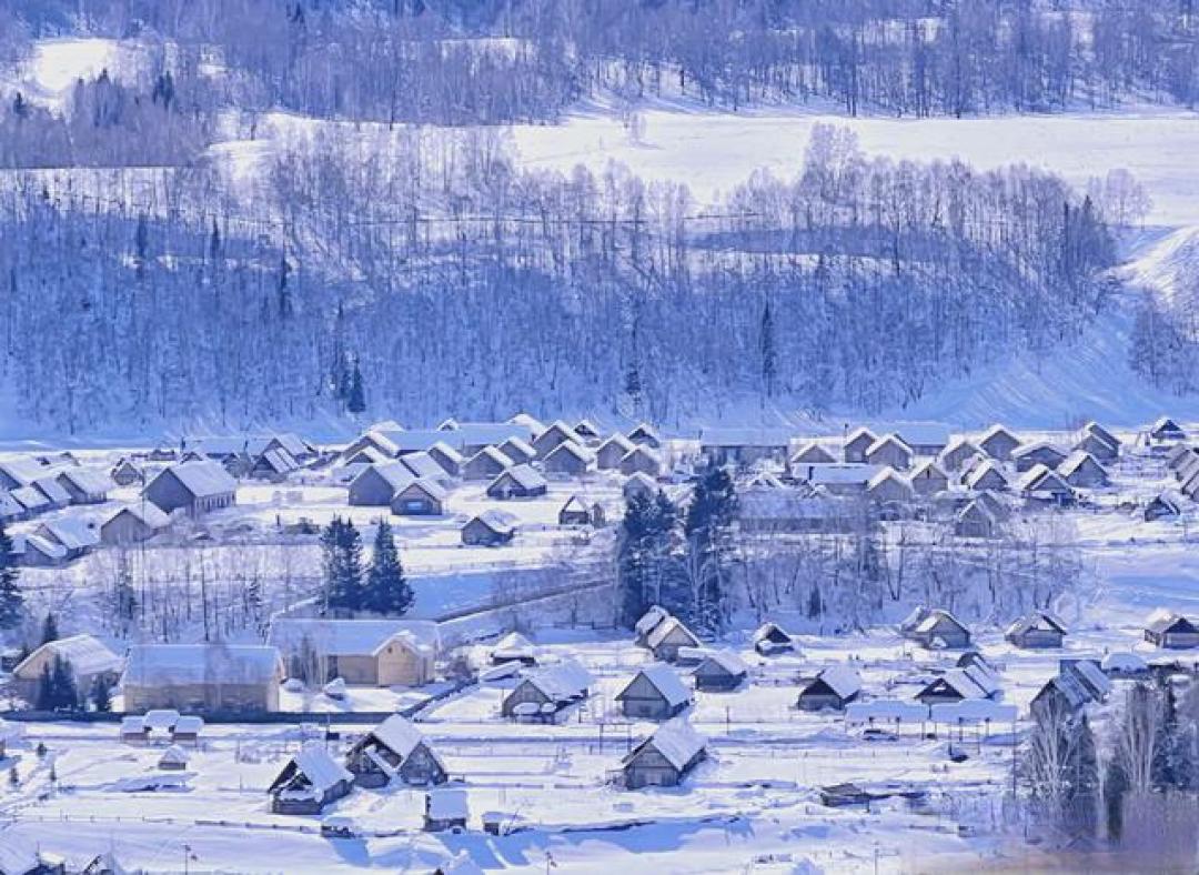 新疆冬日童话:今年春节放马天山西域,体验五大古村的冰雪异境