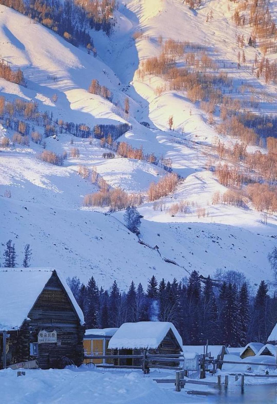 新疆冬日童话:今年春节放马天山西域,体验五大古村的冰雪异境