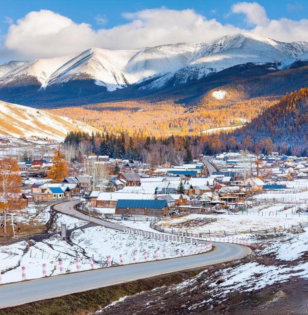 新疆冬日童话:今年春节放马天山西域,体验五大古村的冰雪异境