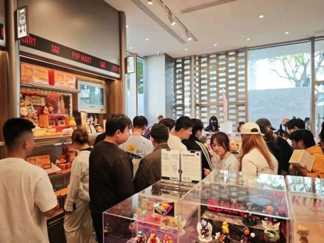 第一天就排长队!广州又一商业新地标来了,地铁直达