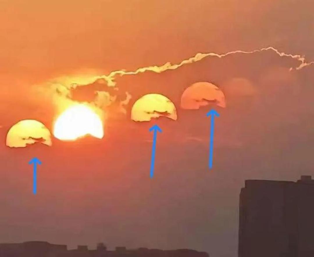 俄罗斯圣彼得堡夜空出现4个月亮,真的是幻月吗?