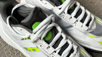 adidas XENOBURST实战篮球鞋