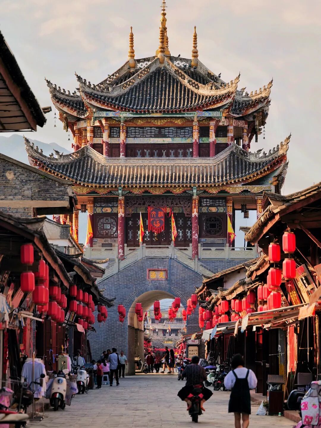 春节反向游,松驰感不输大理,冬日阳光晒不完,0商业化、物价超低的小城,逛吃指数200%