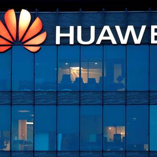 1月手机市场迎来“开门红”：华为重回份额榜首，头部品牌竞争进入“厘米级”