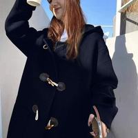 谁懂啊😭 秋冬的氛围感被这件牛角扣大衣焊在身上了！